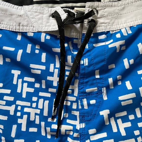 Volcom MOD TECH Board Shorts - Picture 3 of 8